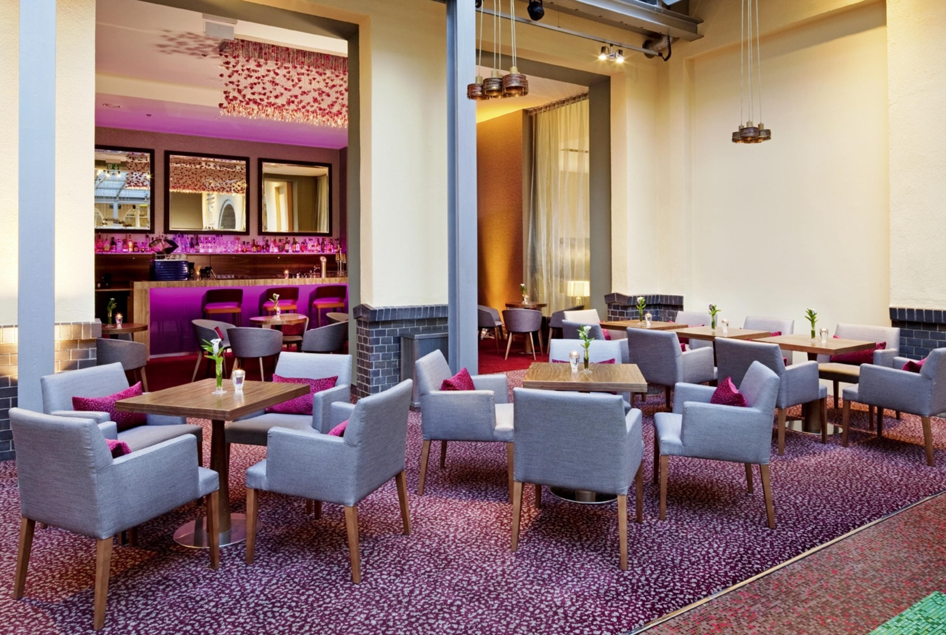 Hotel Moevenpick Am Potsdamer Platz 4*